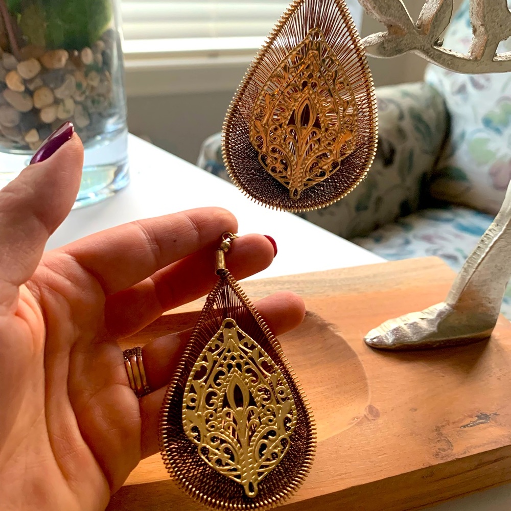Rose golds teardrop earrings